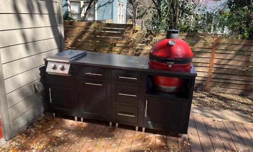 4 of the Best Small Charcoal Grills for Your Outdoor Kitchen