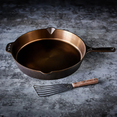 Smithey Ironware: No. 14 Traditional Skillet