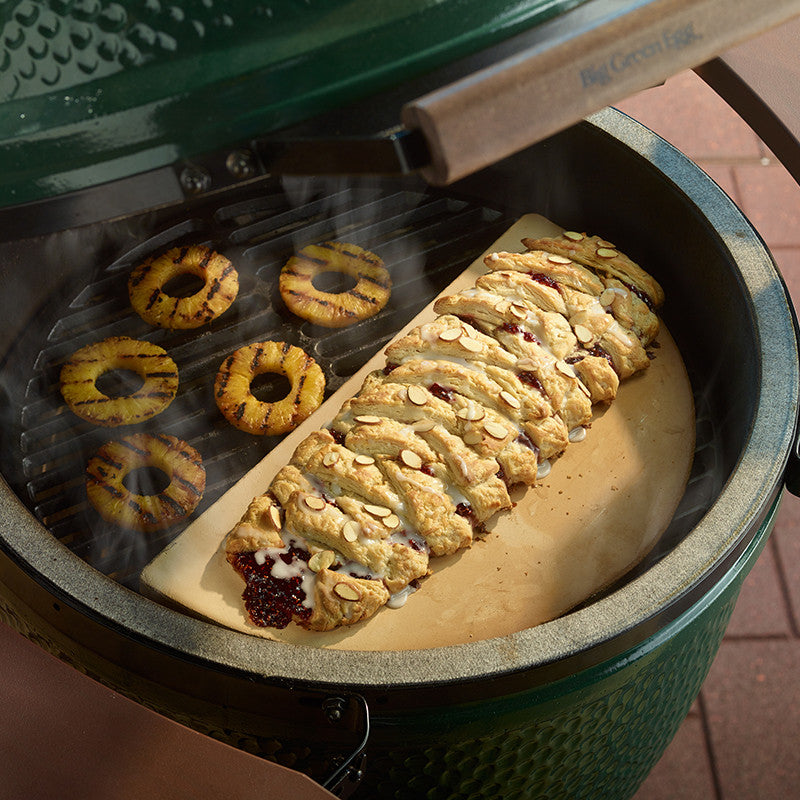 Big Green Egg:  Half Moon convEGGtor for XL