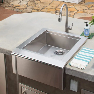 Alfresco: Versa Sink Display Shelf