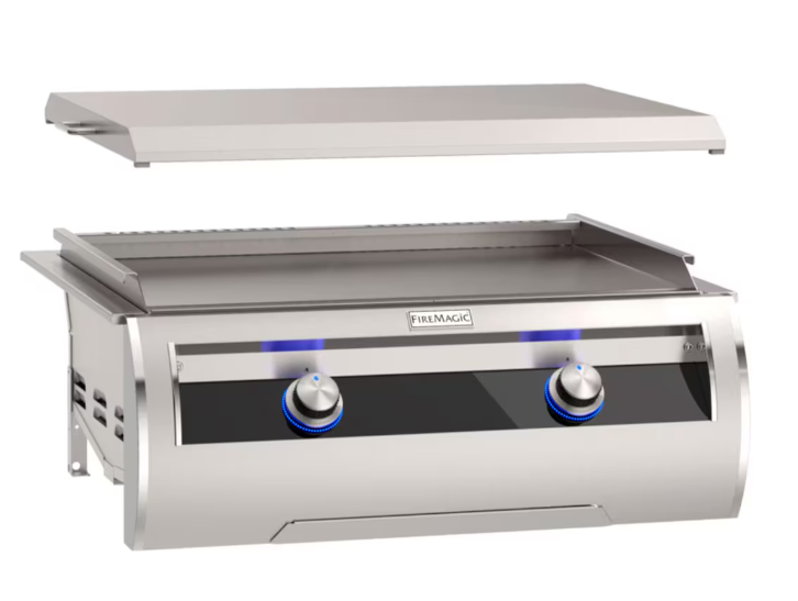 Fire Magic: Echelon Series Diamond E660i Griddle w/ Stainless Steel Cover