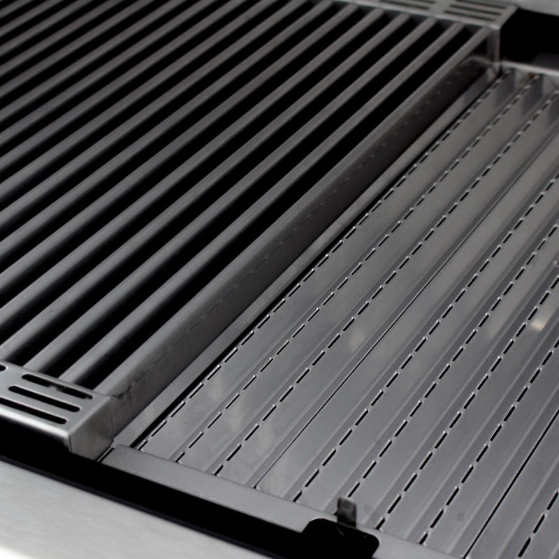 Saber Grills: Stainless Series 3-Burner Built-In Grill (NG)