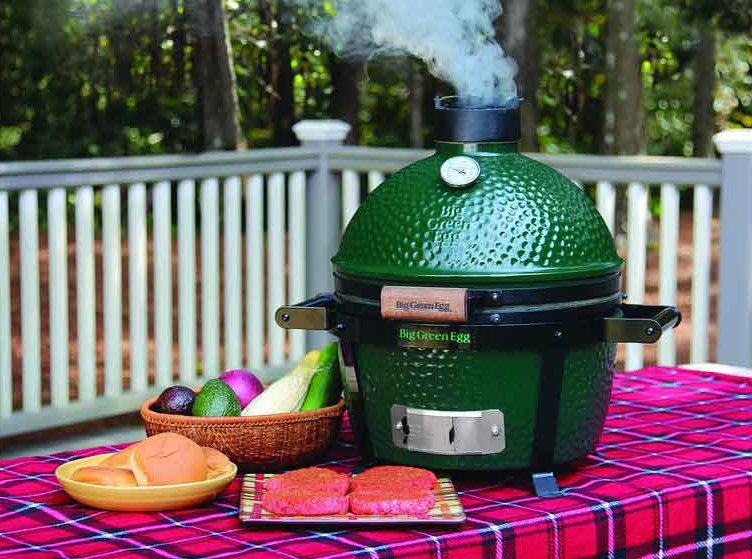 Big Green Egg:  Mini Big Green EGG (MN) 000040